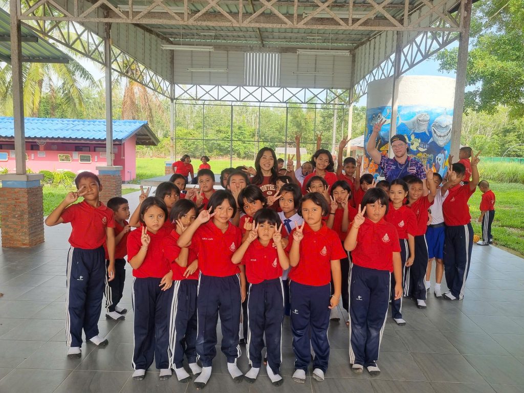 泰國｜反轉英語校園 ｜9-2月