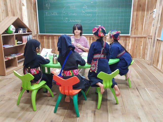 4 / 5